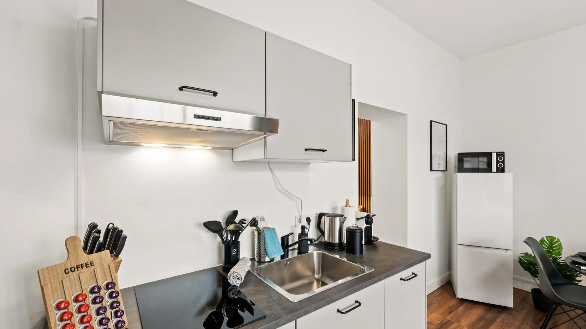 City-Apartment - Kurze Wege Zu Messe Und Lanxessarena Cologne 0*,  Germany